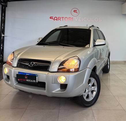 HYUNDAI TUCSON 2.0 MPFI GLS 16V 143CV 2WD FLEX 4P AUTOMÁTICO HYUNDAI TUCSON 2.0 MPFI GLS 16V 143CV 2WD FLEX 4P AUTOMÁTICO